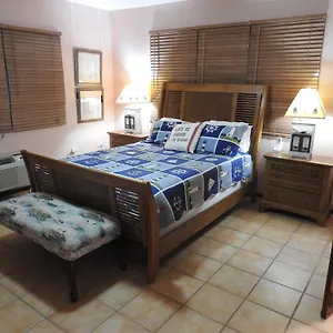 Apartment Court 744, Isabela