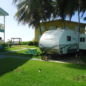 Campsite Camper Beach Front, Isabela